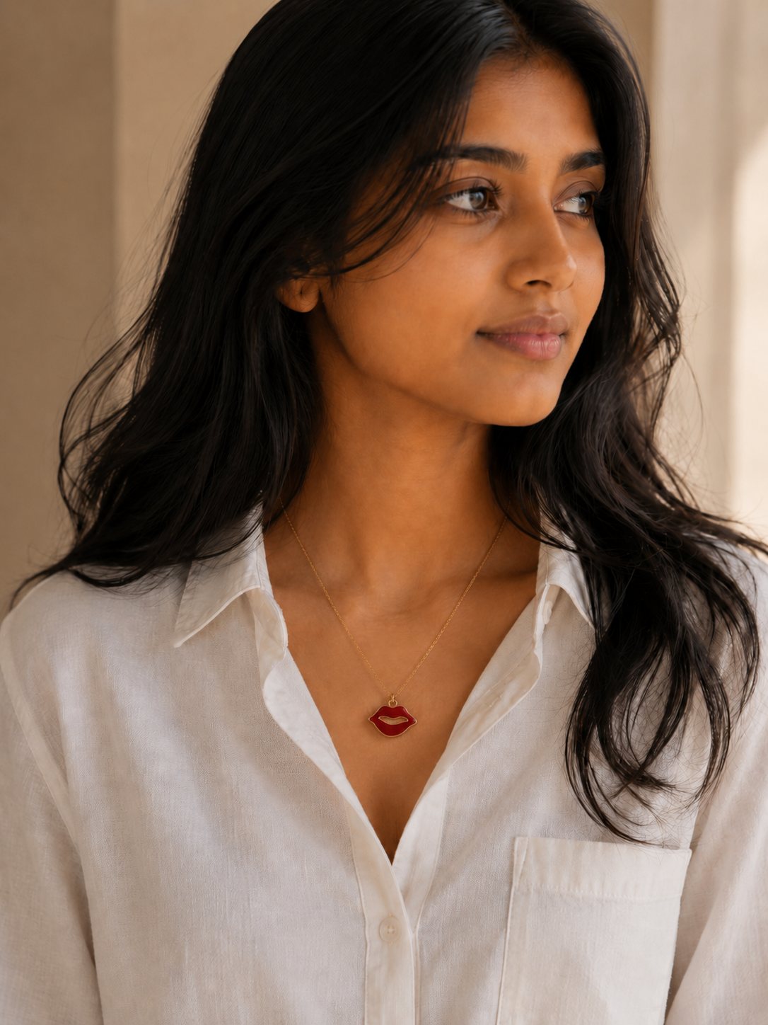 Red enamel lips pendant on chain